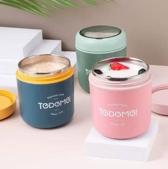 Condiment shaker (18)